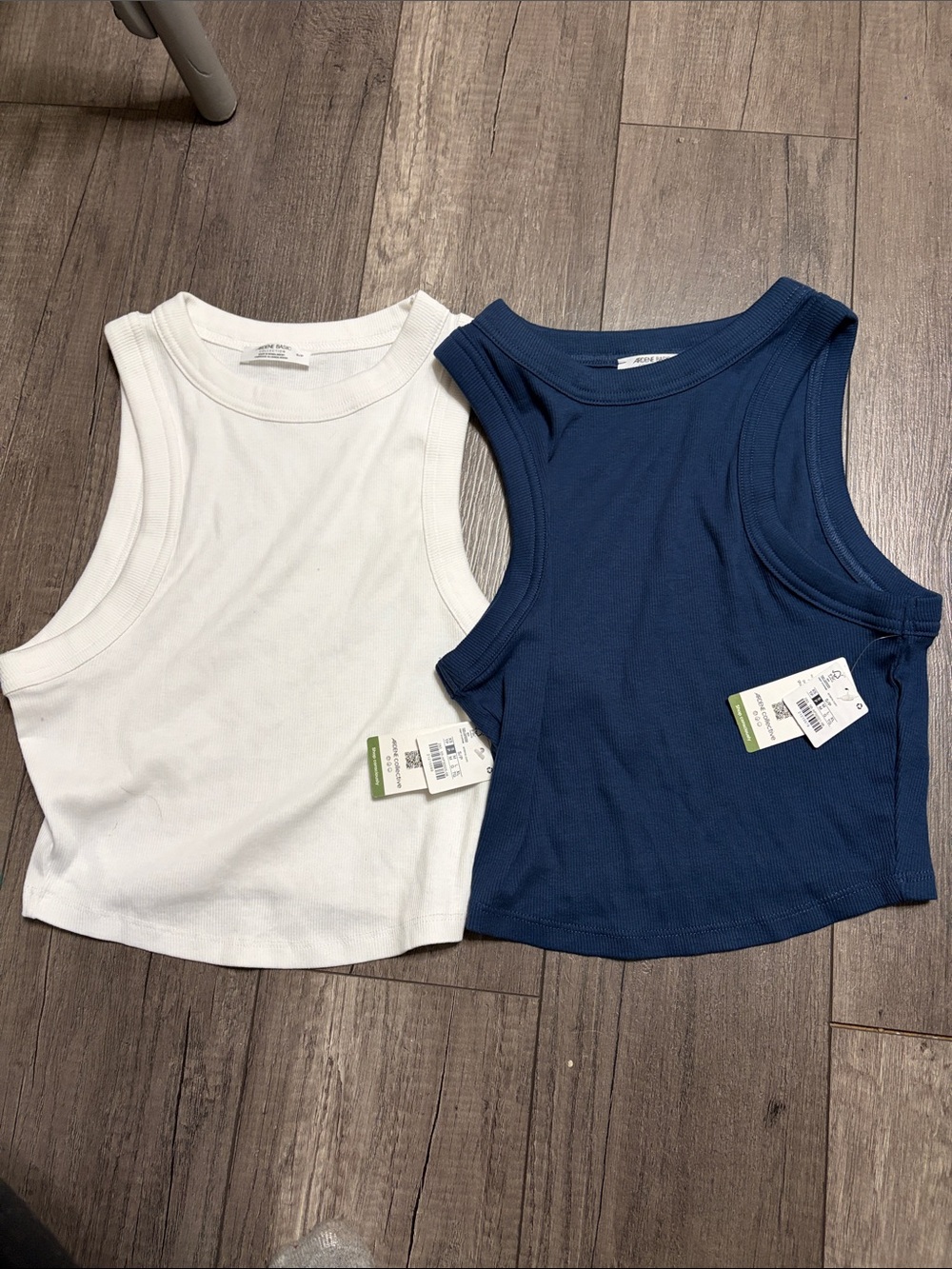 5 bucks each Ardene Ribbed Crop Tank Pair - White & Navy